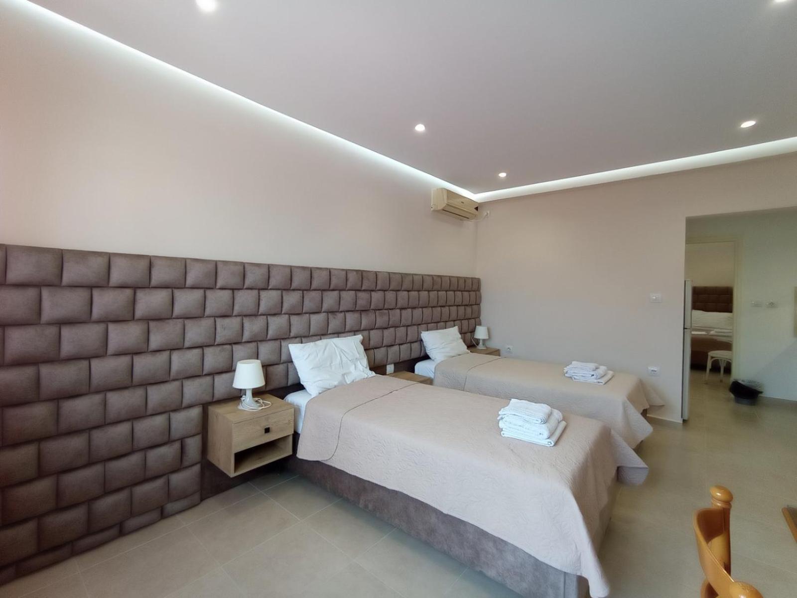 Achilles Apartments Sarandë Exterior foto