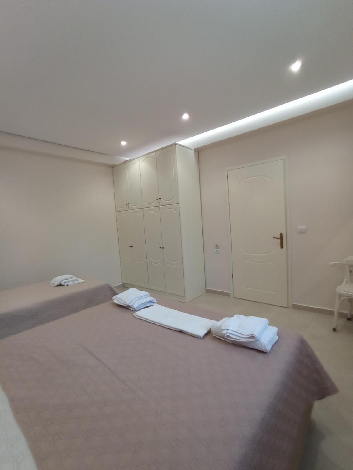 Achilles Apartments Sarandë Habitación foto